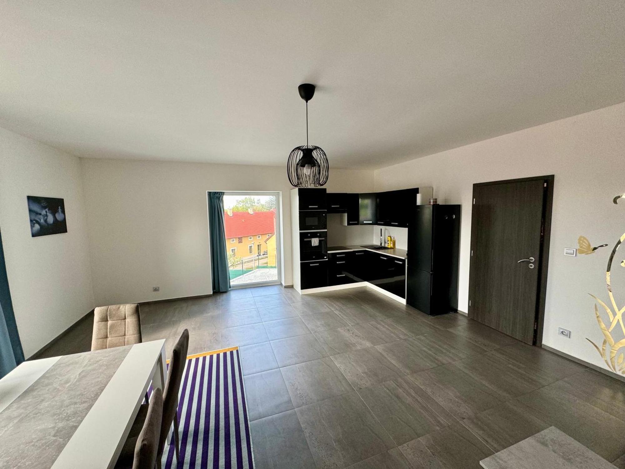 Byt Apartman 74M2 Vyhled Klid Priroda Praag Buitenkant foto