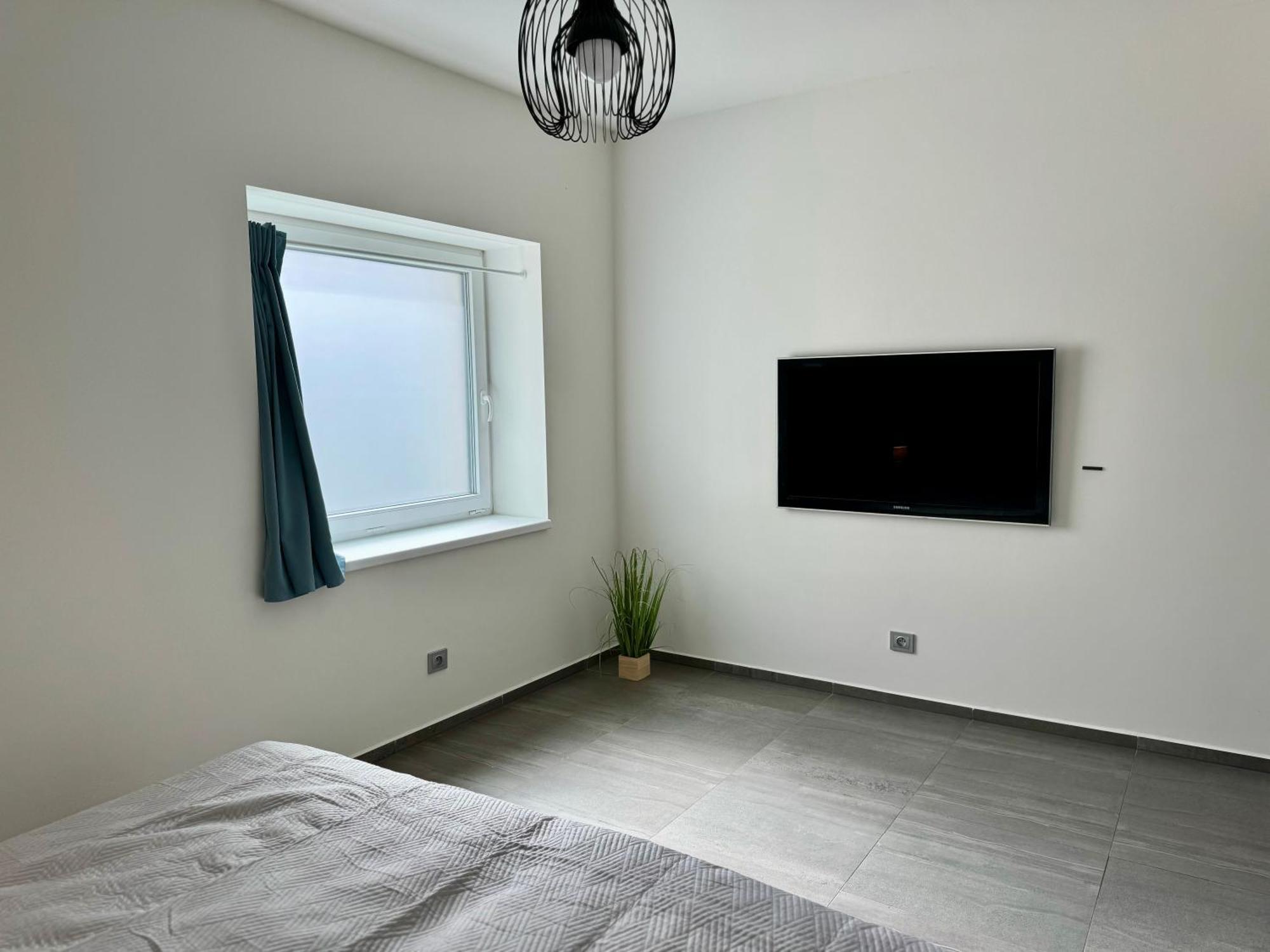 Byt Apartman 74M2 Vyhled Klid Priroda Praag Buitenkant foto